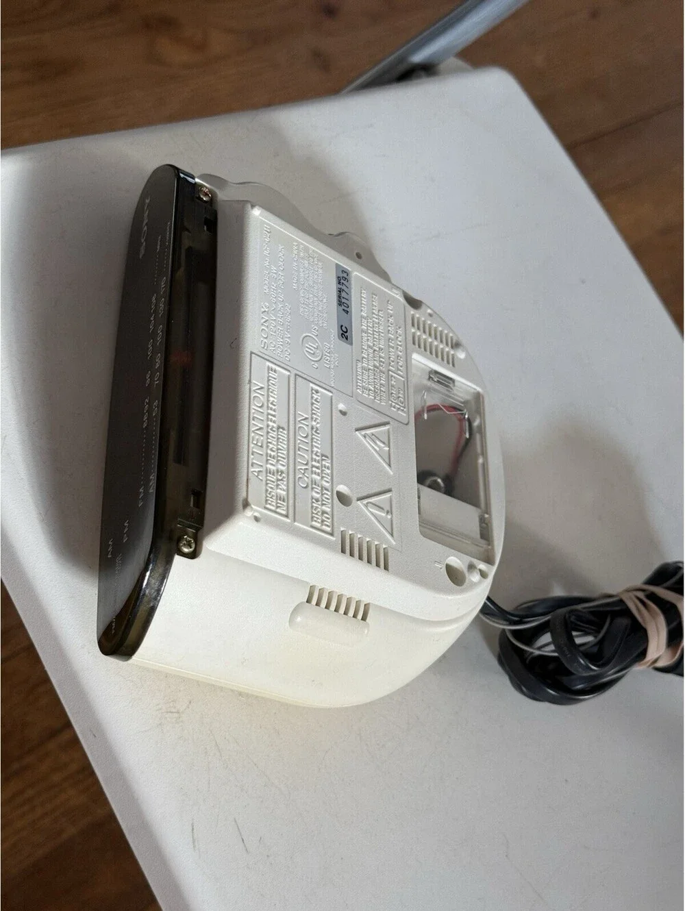 Sony Dream Machine ICF-C211 AM/FM Alarm Clock Radio Working , Yellow Stain